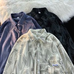 Camisa de manga larga para hombre primavera y otoño marca de moda tamaño asiático pequeña versátil personalidad suelta chaqueta de camisa de pana con solapa con estampado completo