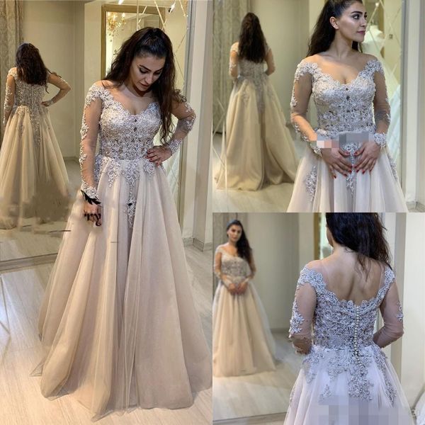 Manches longues 2020 robes de bal en dentelle applique scoop cou illusion longueur de plancher en tulle de la princesse sur mesure une ligne robes de fête de soirée formelles