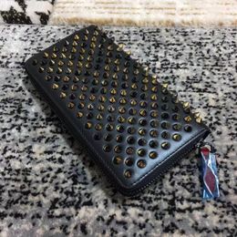 Lange Stil getäfelte Spiked Clutch Frauen Männer Brieftaschen Patent Echtleder gemischte Farbe Nieten Tasche Kupplungen Dame Geldbörsen mit Spikes275I