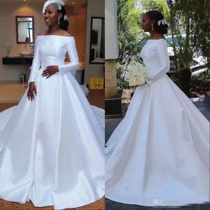 Lange treinmouwen satijnen kapel elegante jurken eenvoudige plus size op maat gemaakte bruiloft 2020 Aficaanse bruidsjurk Vestido de novia