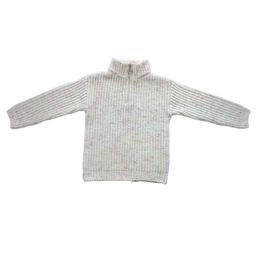 Pull de base en vrac et polyvalent.