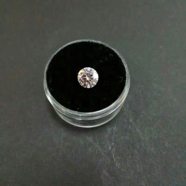 Diamants en vrac 7.5mm IJ couleur 1.5ct Carat parfait coupe ronde Moissanite pierre personnalisable mariage bague en diamant pour les femmes en vrac