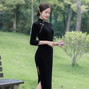 Pierres précieuses en vrac 4 couleurs femmes longue Cheongsam élégante robe de velours Vintage grande taille épais Qipao M à 5XL Costume de mariage haute couture