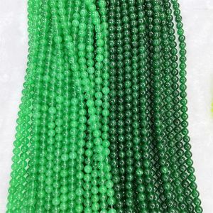 Gemystones en vrac 8 mm Chalcédie de pierre naturelle Perles rondes pour les boucles d'oreille Bijoux de fabrication d'accessoires de bracelet en gros couleur verte