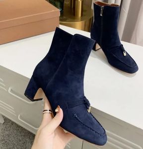 Loro Piano Botas de ante Mujer Diseñador de moda Tobillo Cuero Tasell Mujer Bota corta Pasarela Tacones altos Vestido de fiesta Botines Otoño Invierno