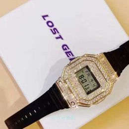 Lost General 2019 GD même Hip Hop Super Flash Diamond Diamond Couple Quartz Electronic Watch avec l'assurance la plus élevée 3246