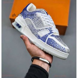 Louies Vuttion Chaussures 2023 Designer de luxe masculin Lvity Fashion Sneakers Donkey Brand 8 Color Men's Trainers Low-Top Crystal Diamond 54