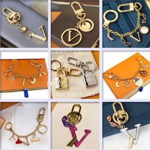 Louiseities Viutonities Top Brand Porte-clés Pièces automobiles Porte-clés de voiture Lettre Designer Porte-clés Charm Sac Pendentif 20 styles disponibles pour la sélection