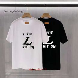 Louiseviution Mens Designer T-shirt Broidered Labels Quality Mode et femmes à manches courtes Modèles Coton LVSE Coton LVS