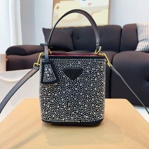 Louls vutt 24ss shine lujury femen's shoulse shing diseñador de mujeres rindiamonds bolso bolso de bolso bling bolso blingbody p