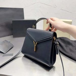 Louls Vutt Designer Sac Fashion Women Bag Luxurys Handsbag Sacs Sacs Cassandra Tote Mini Black Women Handbag Designer Handsbag M Fobu