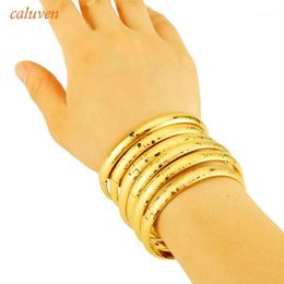 LIEFDE 6pcs lot 8MM Dubai Armbanden Nieuwe Open Size Laser Goud Kleur Armbanden voor Vrouwen Ethiopische Armbanden meisjes Gift1195m