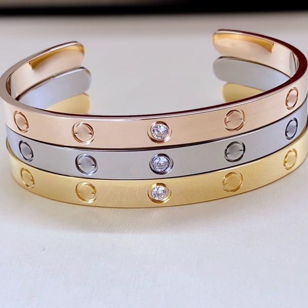 LOVE BANGL 1 Diamond Open Bracelet Couple Style Gold plaqué 18k bracelet dames pour femme concepteur Replica T0p 5A Jewelry 027