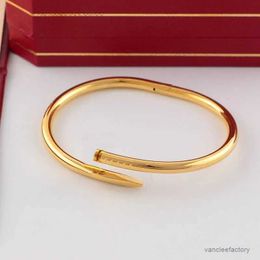 Amor Bangl Bangle Designer Nail Gold Gold Joylery for Women Men All Diamonds Joyería de acero inoxidable No Netas de color rápido alérgico Bracelets i9tg