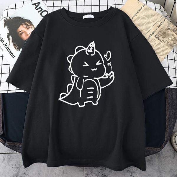 Amour Cartoon Little Dinosaur Pattern Femmes T-shirt Street Casual Plus taille Tops Cotton Tee Tee Summer Hip Hop Sleeve courte 240409