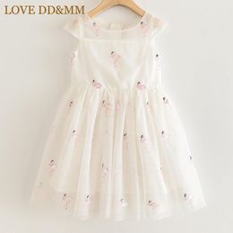 LOVE DDMM Robes de filles 2021 Nouveaux vêtements pour enfants Sweet Animal Flamingo Brodé Paillettes Robe de princesse pour fille 3-8 ans Q0716