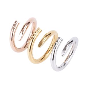 Love Designer Ring Dames band ringen sieraden titanium staal single nagel European en American Fashion Street casual paar klassieke gouden zilveren rose