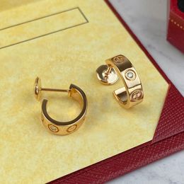 Pendientes LOVE charms para mujer stud diseñador diamante Chapado en Oro 18K calidad T0P reproducciones oficiales tamaño europeo regalo para novia con caja 004