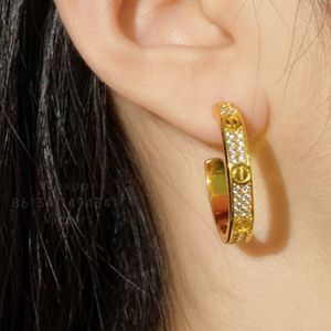 LOVE boucle d'oreille charmes pour femme stud designer métal jaune plaqué or 18K T0P qualité la plus haute qualité de comptoir style classique diamant avec boîte 011