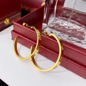 Love Earrings Factory Direct Sales Hoge kwaliteit Luxe mode Dange Adita 2022 Nieuwe merkontwerper 18K Messing Gold verguld met 925 Silver Naald Ladies Hoop