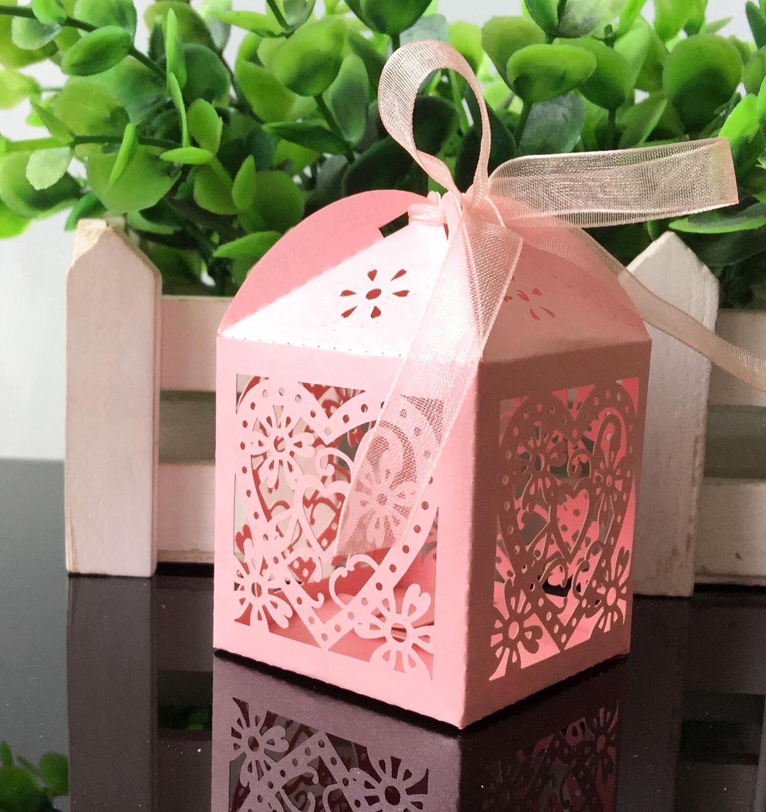 Love Heart Laser Cut Candy Favor Holders Present Boxes Chocolate Present Bridal Birthday Bomboniere Box With Ribbons Country Wedding Presents ZZ