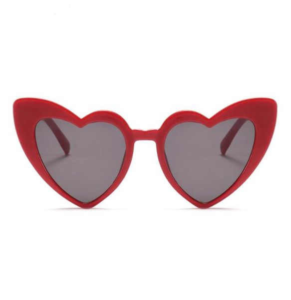 Gafas de sol del corazón del amor para mujeres 2018 Gafas de sol de ojo de gato de moda Negro Black Red Heart Forma Gafas para hombres UV4003975883