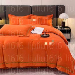 Hou van paard winter oranje bed vier sets lichte hoogwaardige warme dubbelzijdige koraal veet cover hatcomforter set