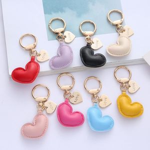Love Keychains Holder Car Keys Rings Keyrings Fobs Pu Leather Heart Pendant Key Chains Accessoires voor mannen Liefhebbers Bag Charms Cute Gold Fashion Women Gifts