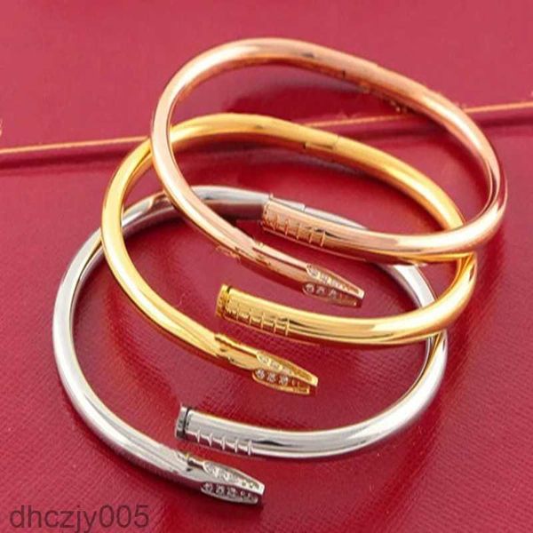 Pulsera de uñas de amor Brazalete de oro para hombres Mujeres Moda Diseñador de joyas de acero inoxidable Brazalete hecho a medida Pulseras de tornillo creativas personalizadas Brazaletes de plata M NLGA