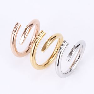Love Nail Ring Diseñador de joyas para mujeres Hombres Cristal Lujo Titanio Aleación de acero Plata Rosa chapada en oro Accesorios de moda Nunca se desvanecen Compromiso Regalos de boda