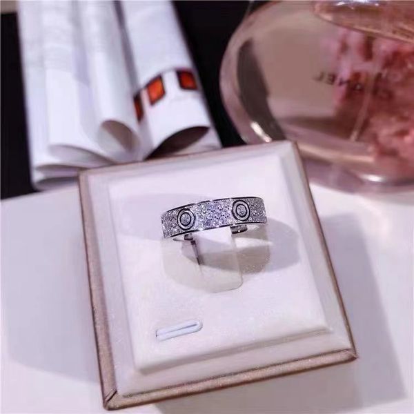 LOVE Nail Ring Designer Jewelry Ladies Mens Mens Diamond Luxury Titanium Alloy Silver Rose Gold plaqué accessoires de mode ne s'est jamais décoloré Cadeau de mariage de fiançailles.