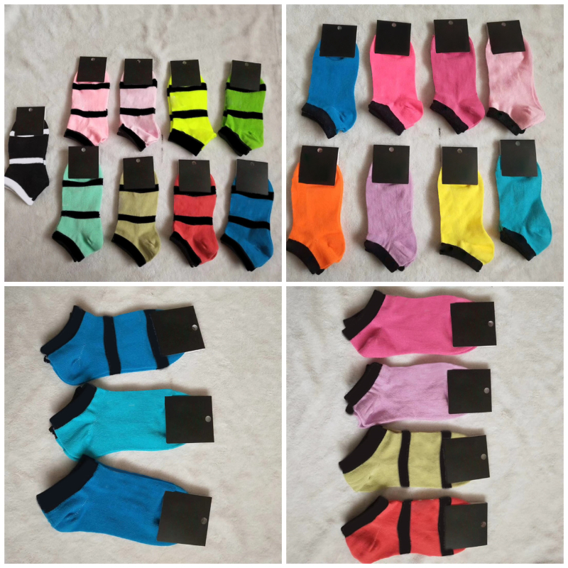 Разноцветные носки до щиколотки с картонными бирками Спортивные болельщики Черный розовый Короткий носок Девушки Женщины Хлопковые спортивные носки Кроссовки для скейтборда