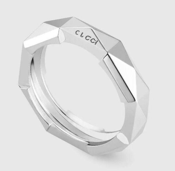 Love Ring Designer Luxurys Nail Mens Anneaux Fashion Titanium Steel Gravé LETTRE MOTEUR ANGAGEMENT TIME 5-11 Pour les femmes en gros CJ1C