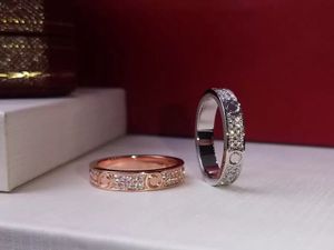 Love Ring Ladies Designer Men S Diamond Sterling Silver Gold plaqué Femmes S titane Steel Rose Gold Ring Designer Full of Diamonds Men S Ring Wedding Engagement Gift