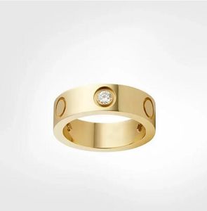 Anneau Love Luxury Jewelry Gold Anneau pour femmes Titanium Steel Ally Alliage Gold Process Fashion Accessoires Jamais Fade Pas des créateurs allergiques Anneau Men avec Diamond