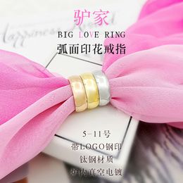 Love Ring Mens Arc Anneaux Classic Luxury Designer Bijoux Femmes Titanium Steel Alliage Gold Gold Silver Rose Ne jamais disparaître n'est pas allergique