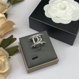Love Ring Heren ringen klassieke luxe designer sieraden vrouwen diamant 18k goud vergulde roestvrijstalen modebrief d ring voor bruiloftsfeestje