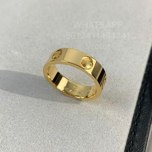 Liefde ring breed 5,5 mm v goud vergulde 18k nooit vervagen premium geschenken officiële reproducties met doos paar ringen hoogste aanrechtkwaliteit letters aanpassing ring