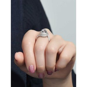 Liefde ringen paar designer kaart huispure verzilverde platina luxe gedraaide diamant dames met precisie ingelegde trouwring voor vrouwen met logo