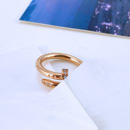 Love Rings for Women Diamond Ring Designer Ring Finger Nail Sieraden Fashion Classic Titanium Steel Band Gold Silver Rose-kleur Grootte 5-11