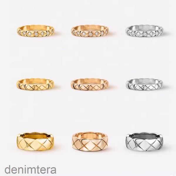 Anillos de amor Mujeres Hombres Anillo de banda Diseñador Joyería de moda Titanio Acero Rejilla única con diamantes Pareja casual Clásico Oro Plata Rosa Tamaño opcional5-11 GFDM