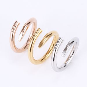 Love Rings Band Band Bank Jewelry Titanium Steel Single Nail European and American Fashion Street Casual Casual Classic Gold Silver Rose Taille en option 5-10