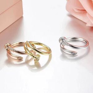 Love Rings Band Band Bank Jewelry Titanium Steel Single Nail European and American Fashion Street Casual Christmas Cadeaux Bijoux Accessoires Femme