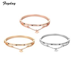 Love Roman Nombre Brangles pour les femmes Tassel Peach Heart Charm Tempérament Bracelet coréen bijoux Pulseras Mujer Moda 20215611126