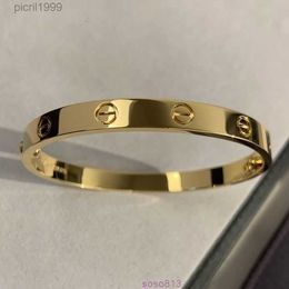 Love Series Bracelet en or Au 750 18 carats ne se décolore jamais, taille 18-21 avec tournevis, réplique officielle de qualité, marque de luxe pour petite amie, couple, bracelet 5875 Chance 3py5