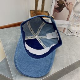 Mooie Bob Canvas Head Embet Hats nemen petten gemonteerd Fedora Fashion Chapeau Trucker Fooi Classic Baseball Designer Designer Dames Letters Military Beach