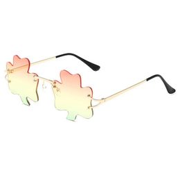 Lunettes de soleil sans monture au Design trèfle, lunettes spéciales Novolty à 3 feuilles, lunettes de fête