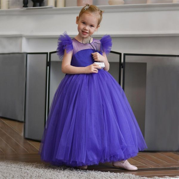 Preciosos vestidos de niña de flores mangas con volantes para la princesa de boda vestidos de vestir para niños.