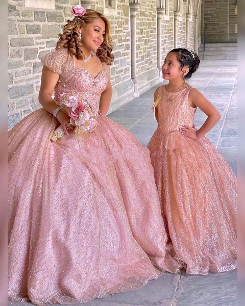 2022 Glitter Rose Rose Mini Quinceanera Robes Pour Les Petites Filles Jewel Cap Manches Perlé Zipper Fleur Fille Robe De Mariage Pageant