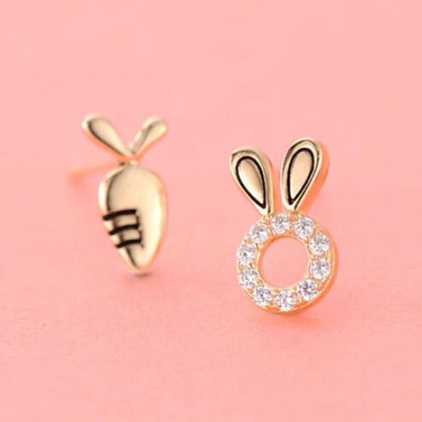 Belle carotte coréenne lapin asymétrique clous d'oreille pour fille beau cadeau mignon Animal lapins boucles d'oreilles couleur or argent